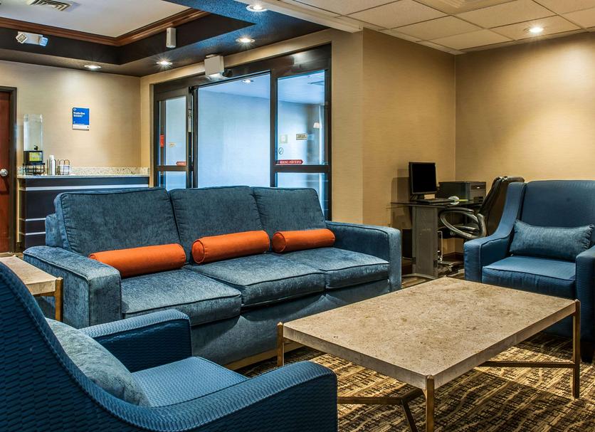 Lounge Photo