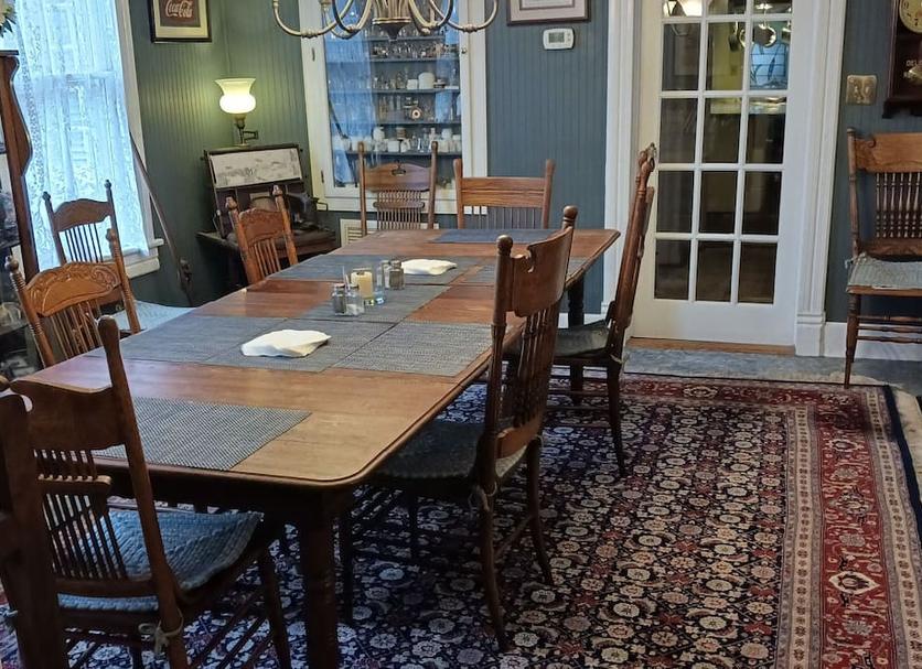 Dining room Photo