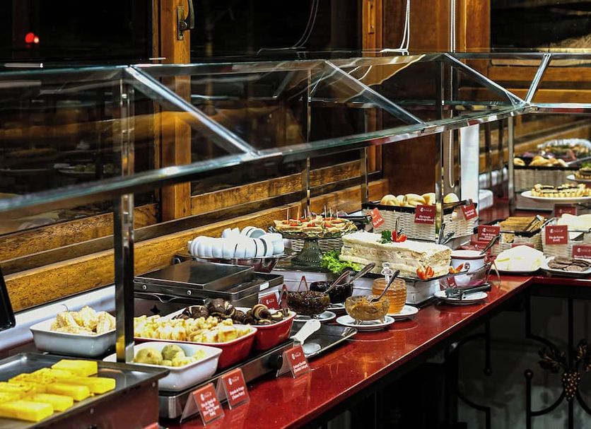 Buffet Photo