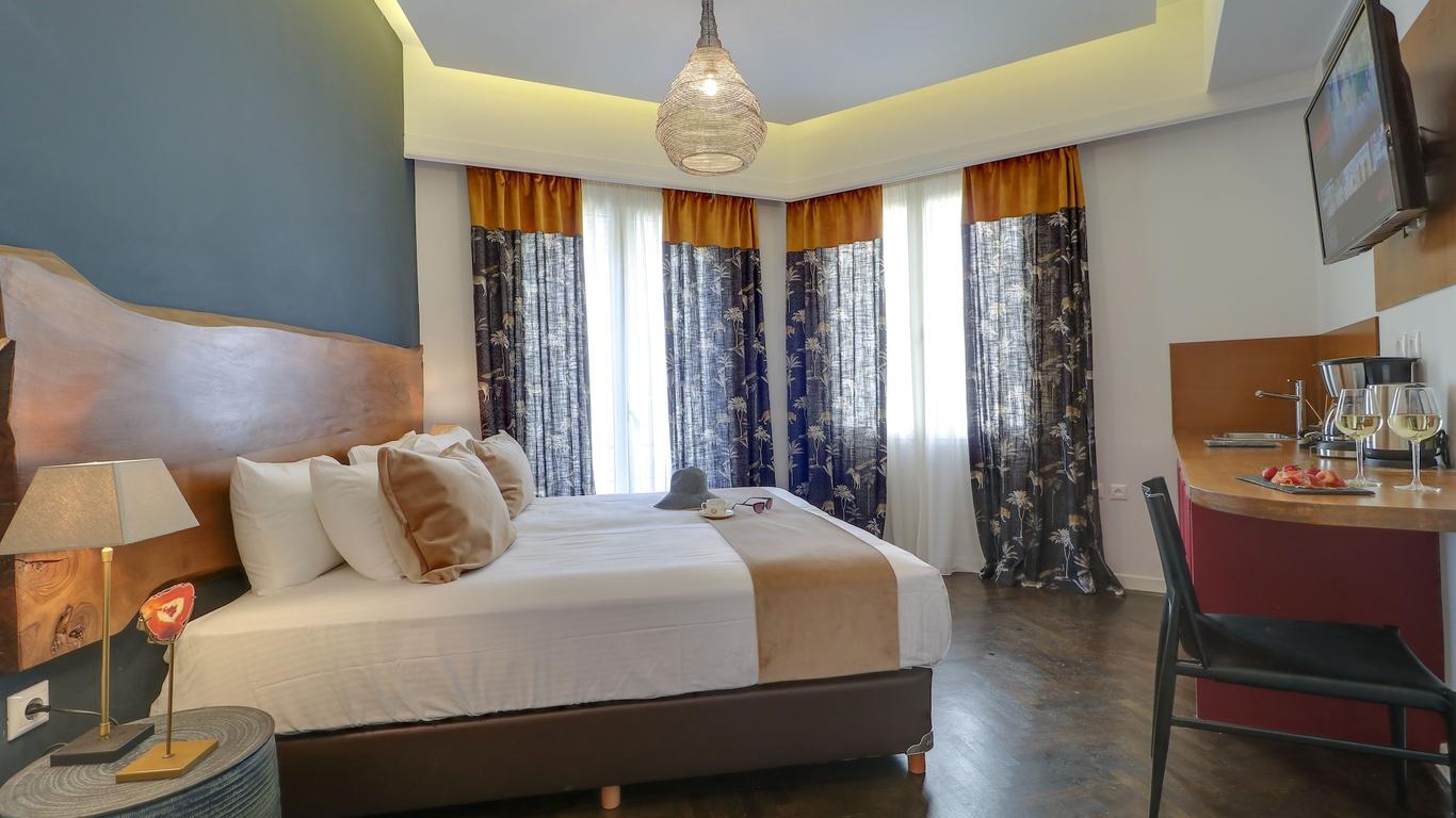 Athinn Residence