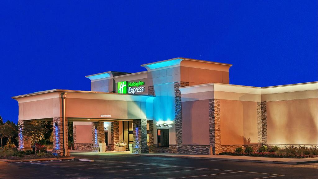 Holiday Inn Express Little Rock-Airport from $98. Little Rock Hotel