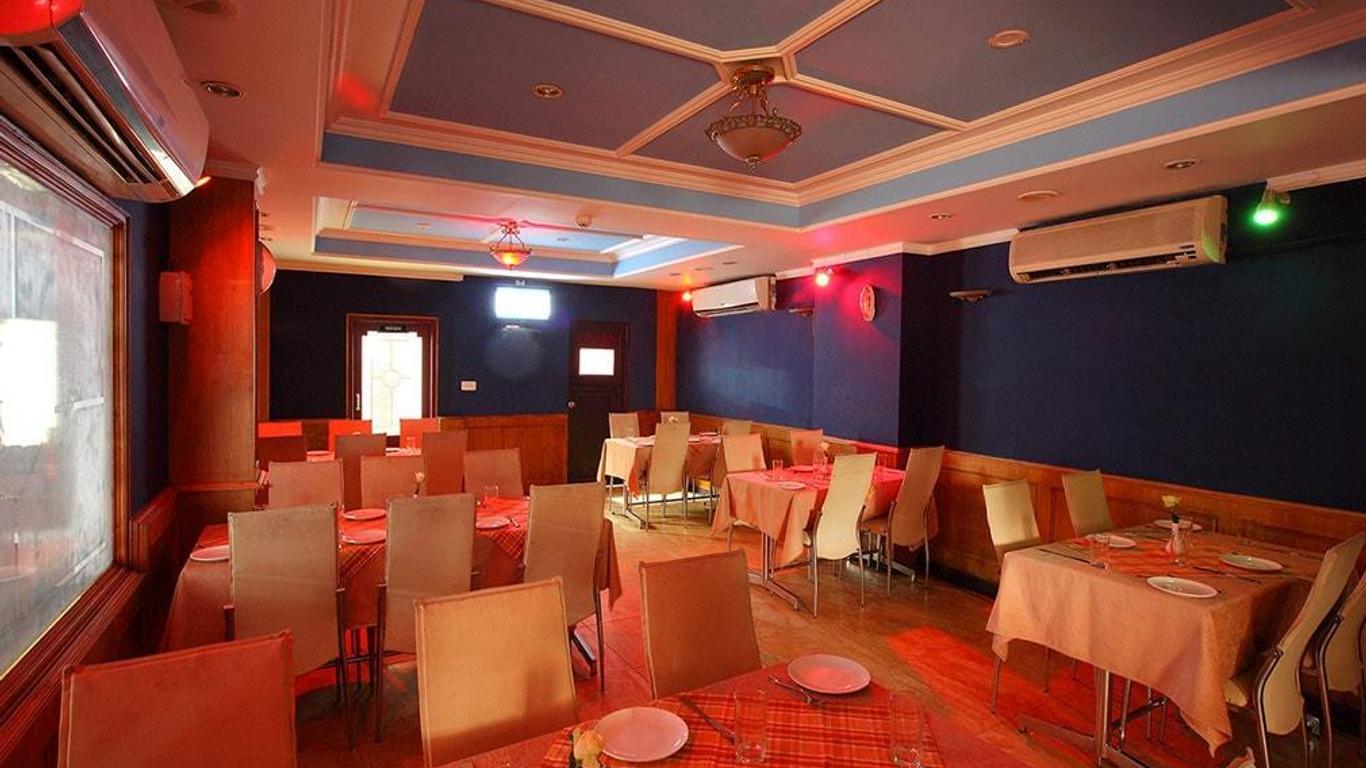 Hotel Comfort Regency