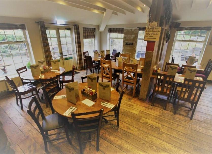 Restaurant Photo