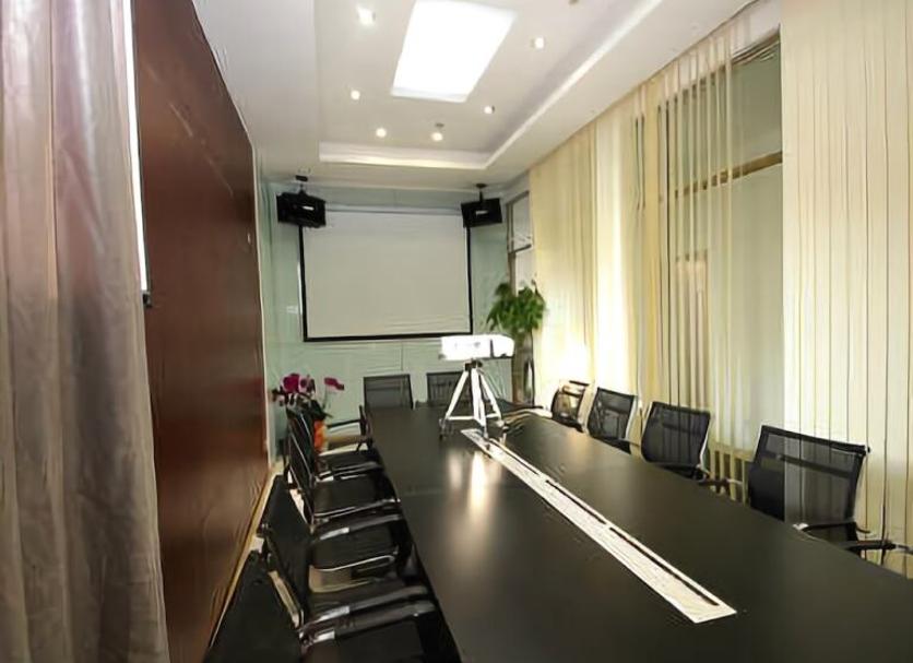Conference room Photo