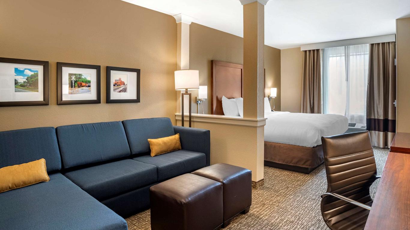 Comfort Inn and Suites Harrisonburg