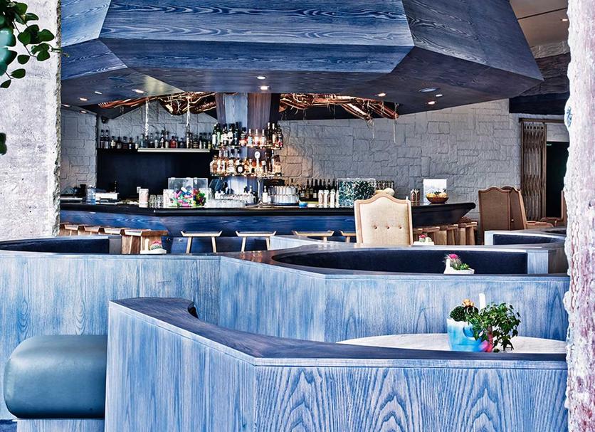 Bar Photo