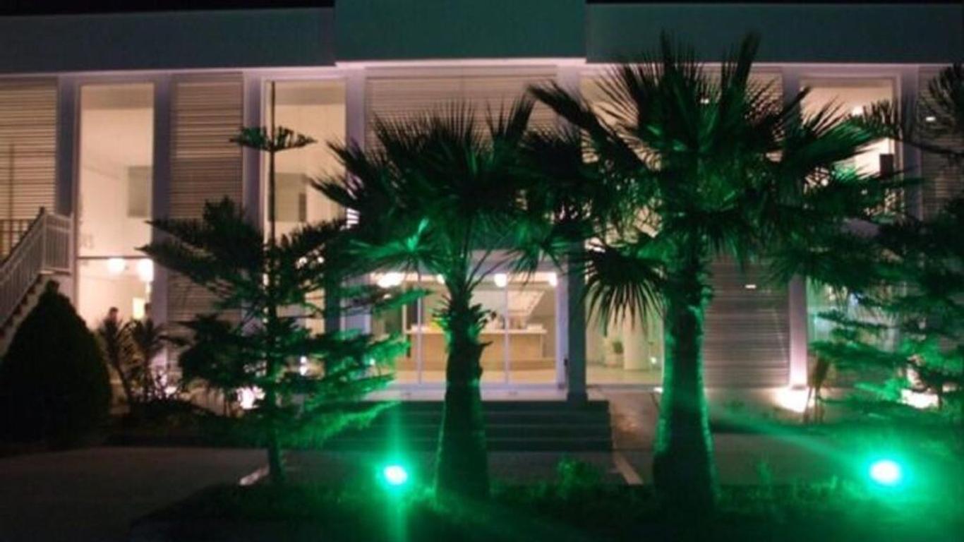 Bendis Beach Hotel