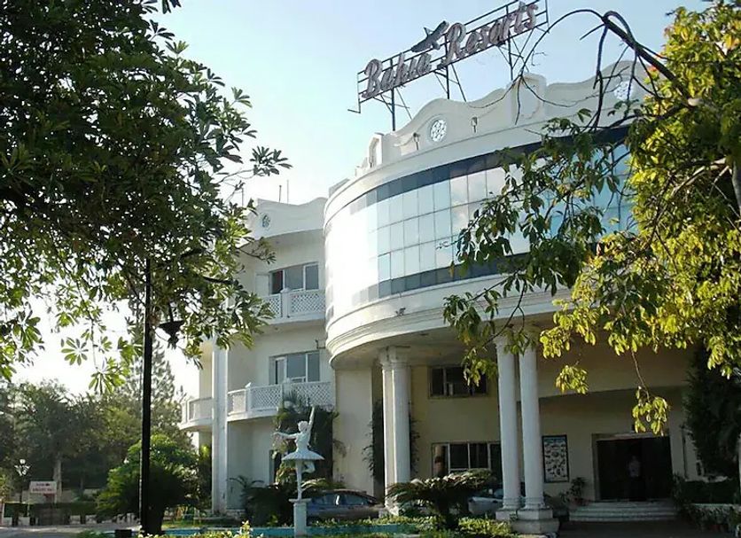 Building Photo