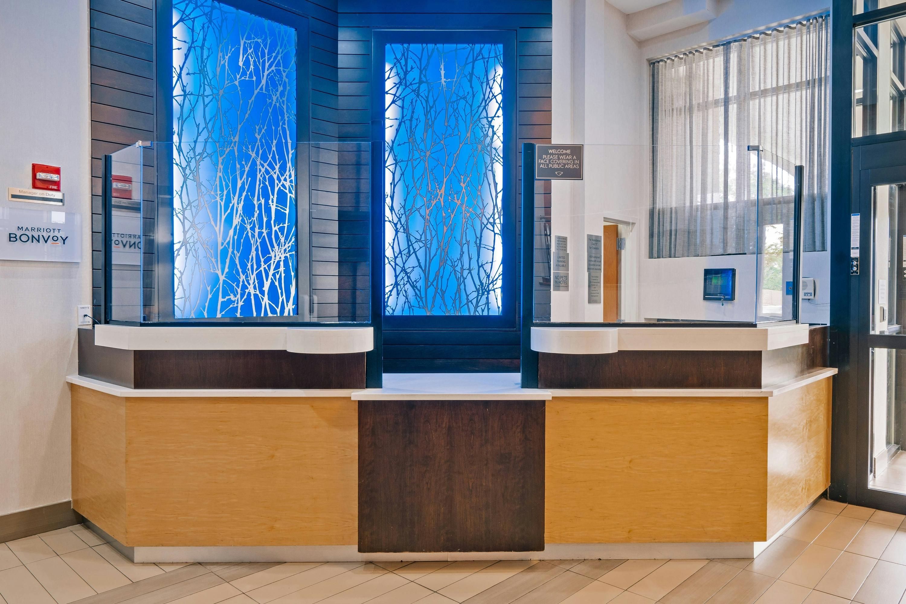 Front desk Photo