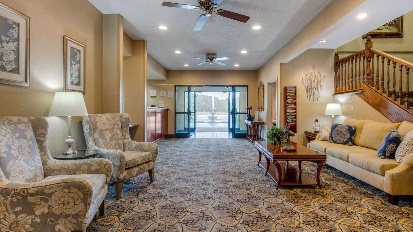 Quality Inn & Suites Benton - Draffenville