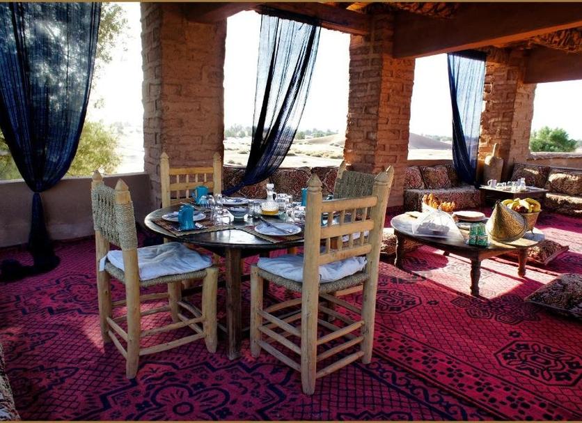 Dining room Photo