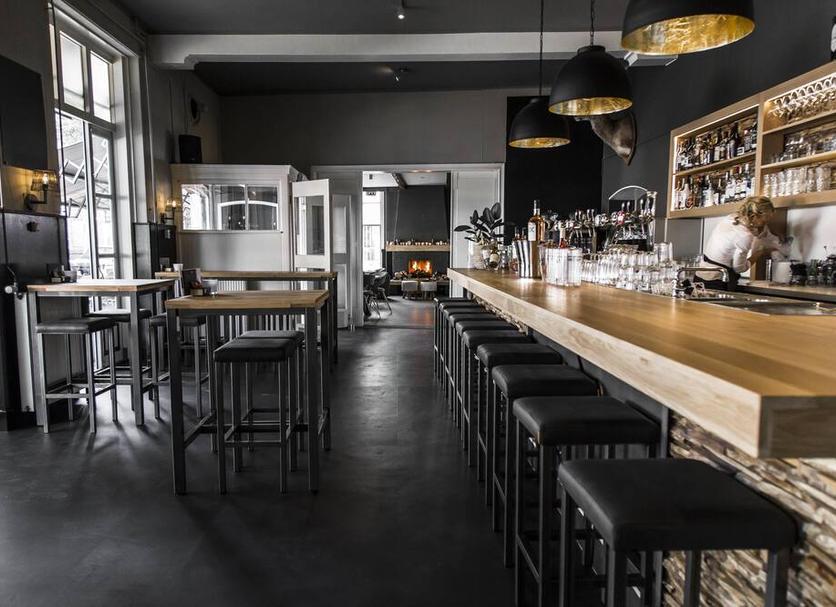 Bar Photo