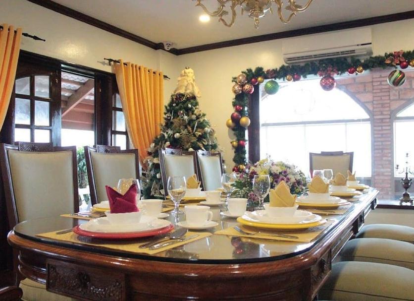 Dining room Photo