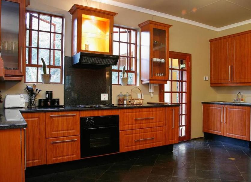 Kitchen Photo