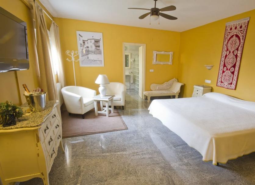 Bedroom Photo