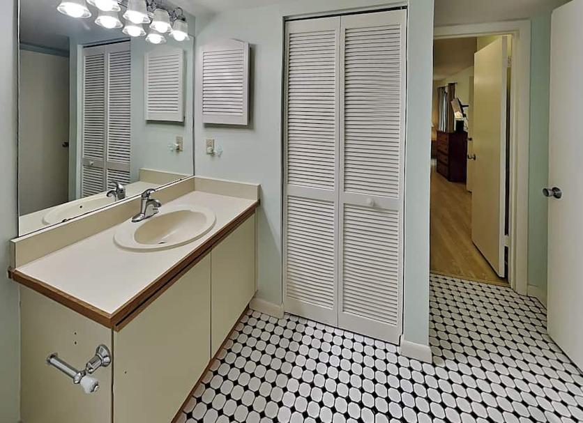 Bathroom Photo