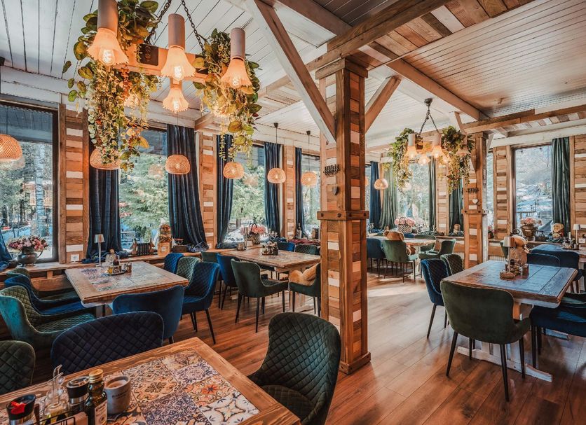 Restaurant Photo