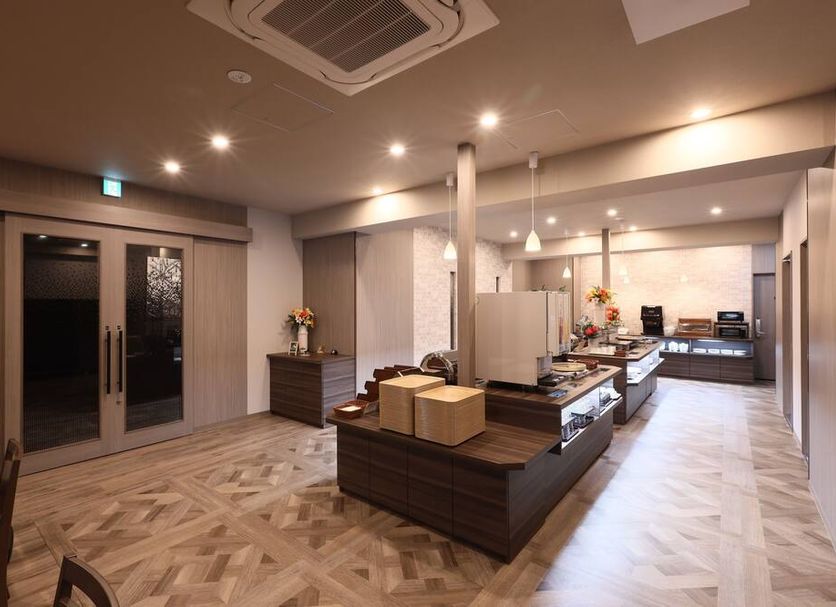 Hotel Route-Inn Kitamatsudo Ekimae lobby with reception desk and seating area in Matsudo