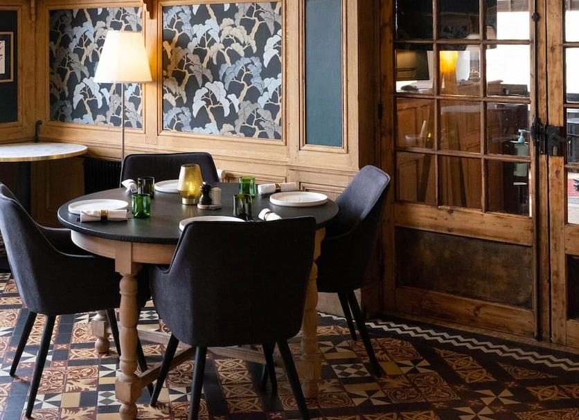 Dining room Photo