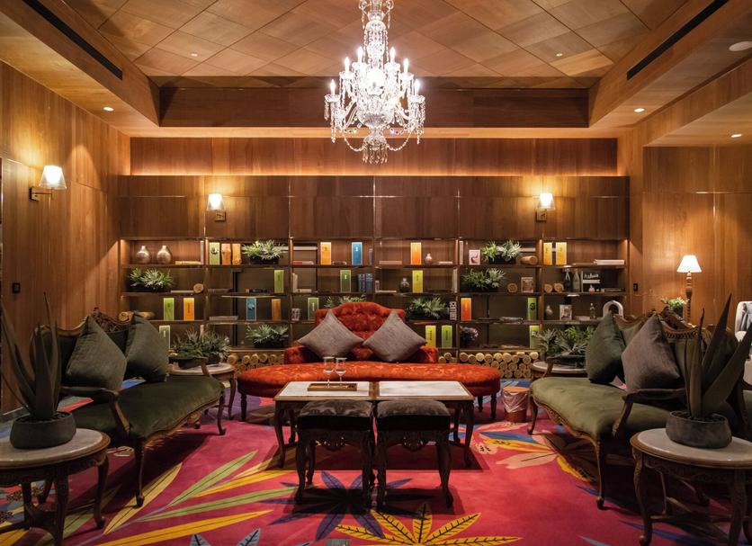 Lounge Photo