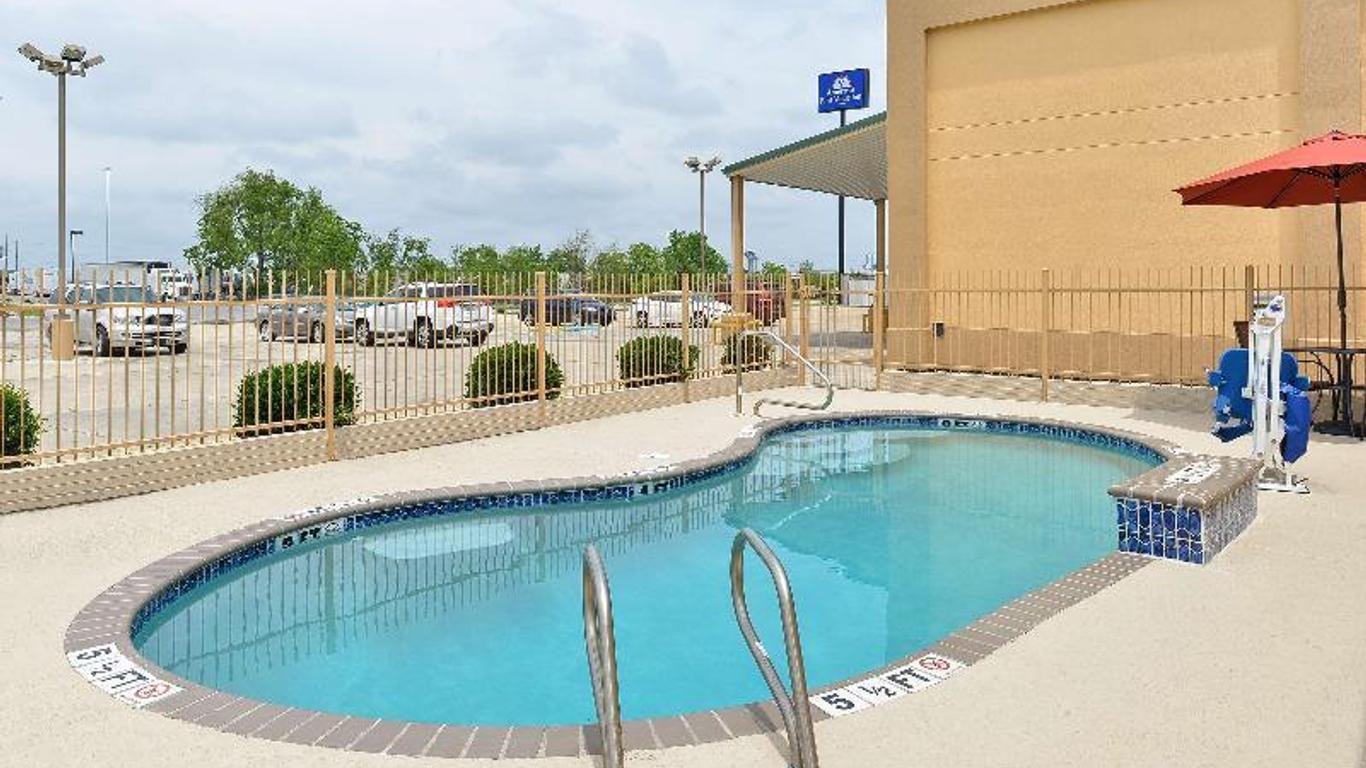 Executive Inn & Suites Breaux Bridge, La