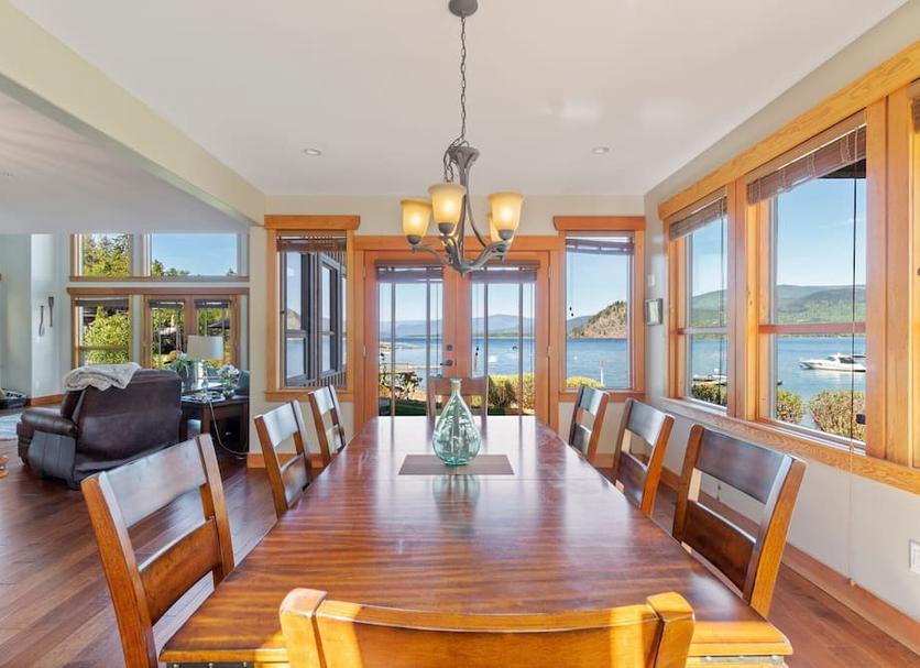 Dining room Photo