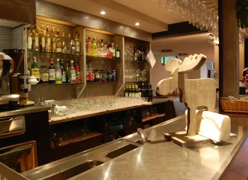 Bar Photo