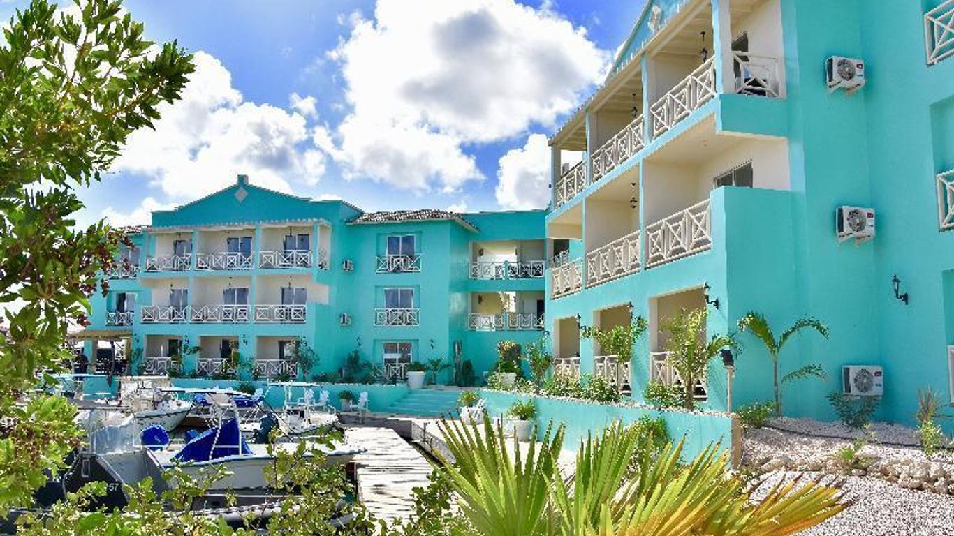 Ocean Breeze Boutique Hotel & Marina