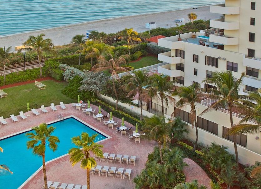 Holiday Inn Miami Beach-Oceanfront By IHG pool and oceanfront view in Miami Beach