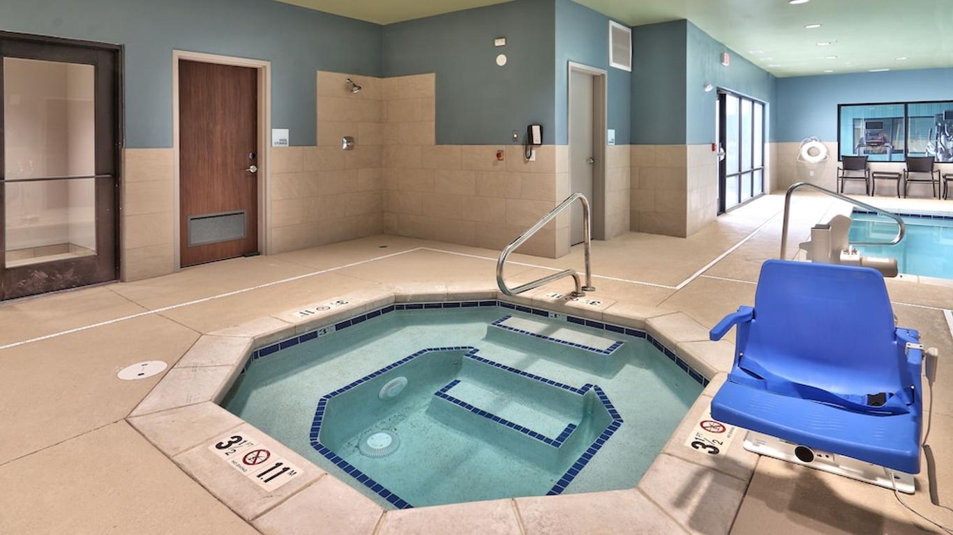 Holiday Inn Express & Suites Albuquerque East