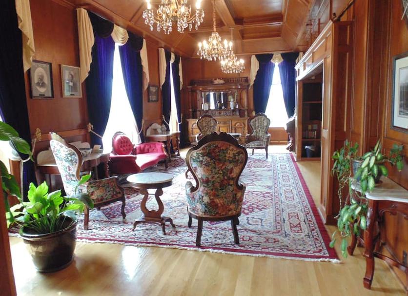 Lounge Photo