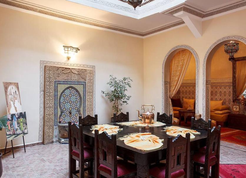 Dining room Photo