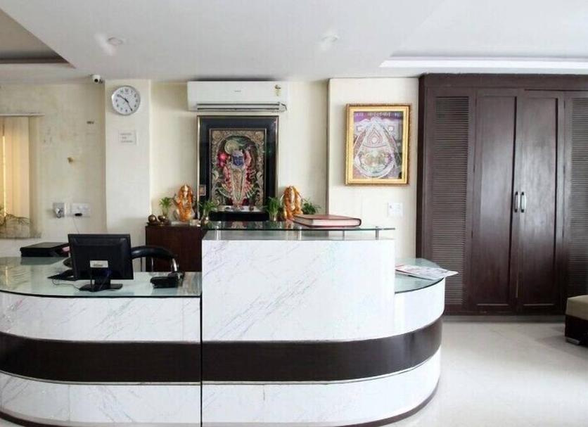 Front desk Photo