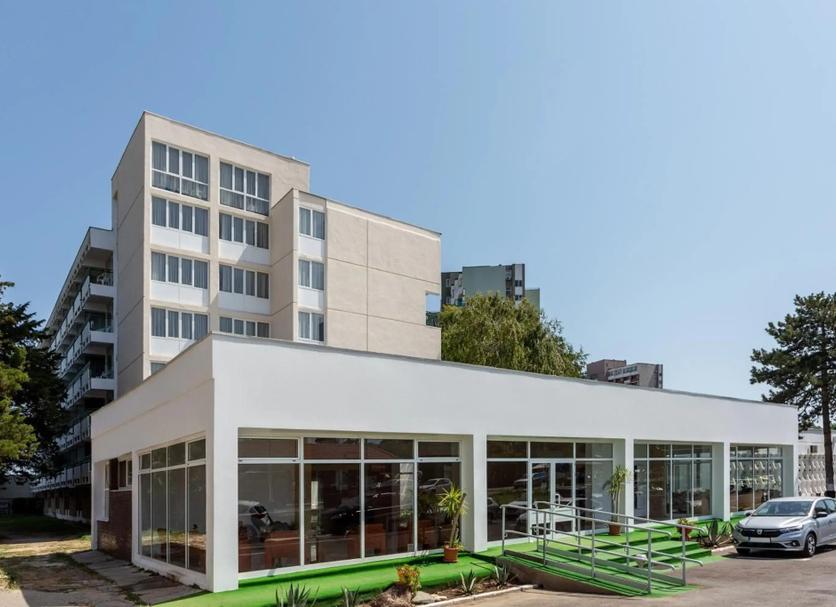 Building Photo