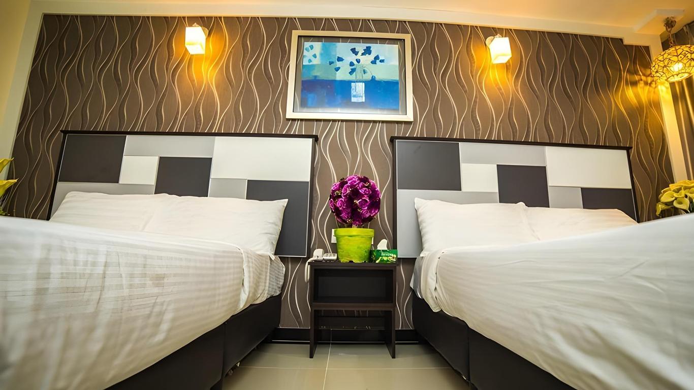 Very Hotel