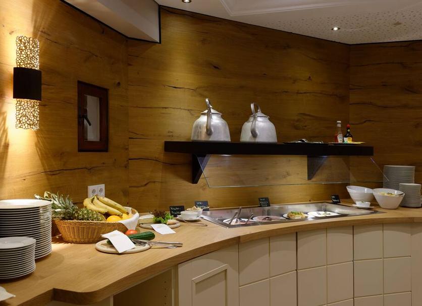 Buffet Photo