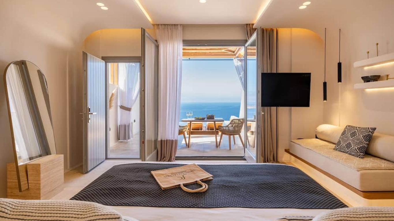 Santo Mine Oia Suites