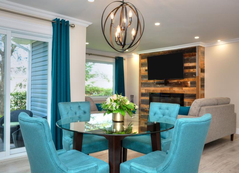 Dining room Photo