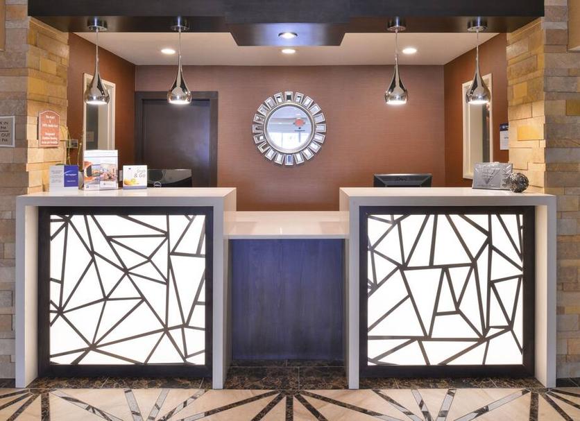 Front desk Photo