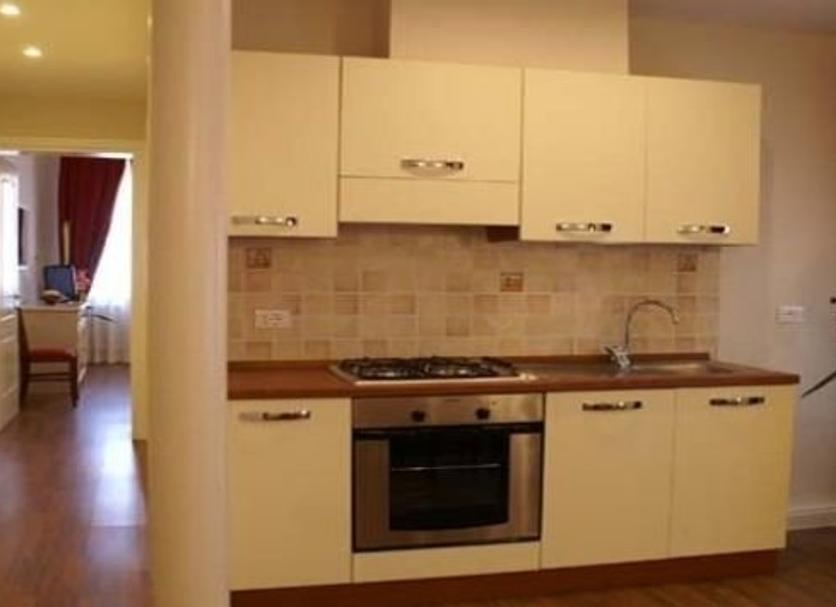 Kitchen Photo