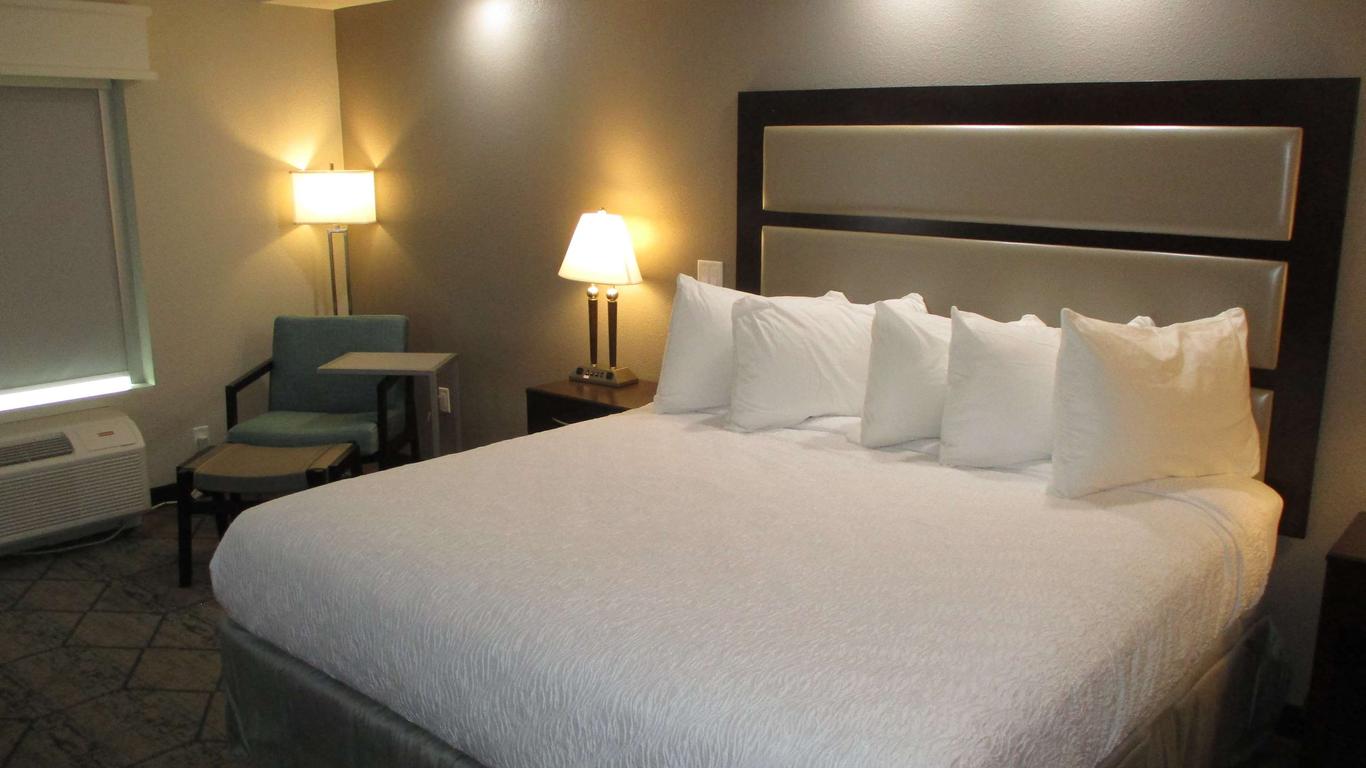Best Western Plus McPherson