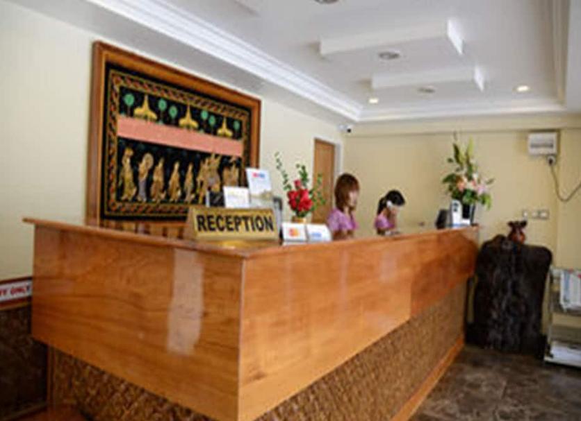 Front desk Photo