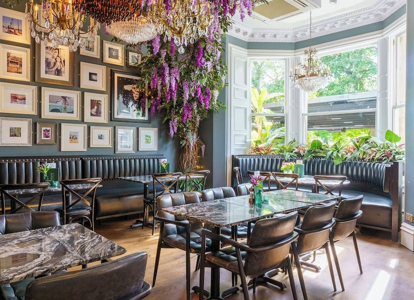 Restaurant Photo