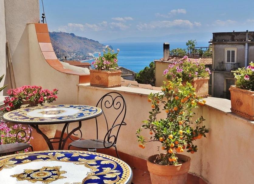 Balcony Photo