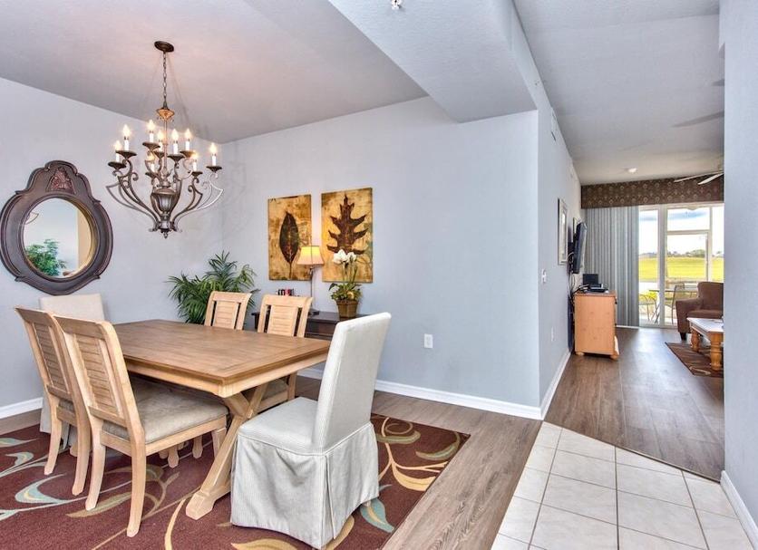 Dining room Photo