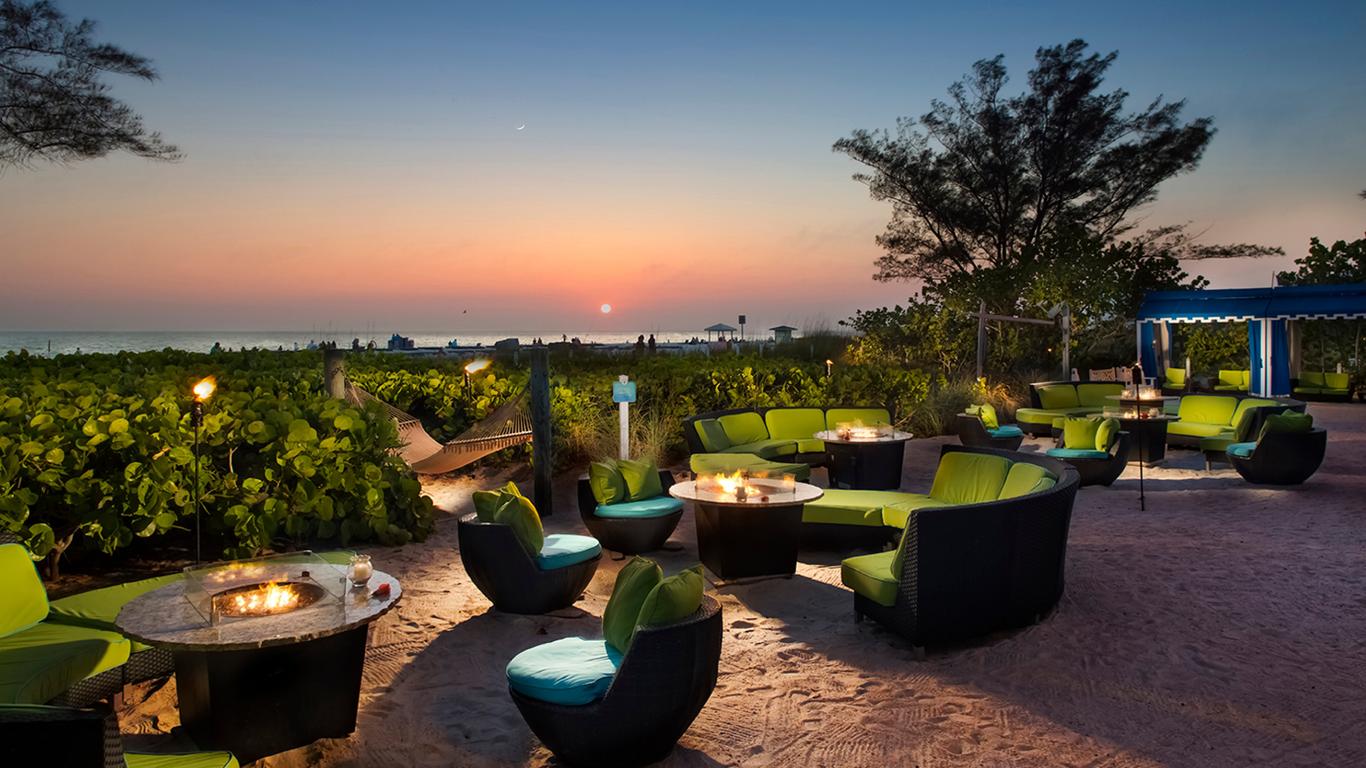 Guy Harvey Outpost a TradeWinds Beach Resort