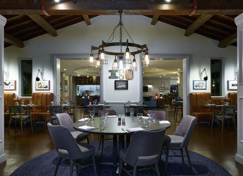 Restaurant Photo