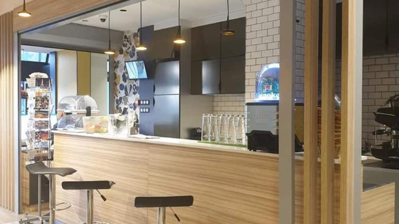 Panam Hotel Paris Gambetta- Place Gambetta-Mairie Du 20 Emme