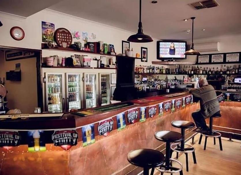 Bar Photo