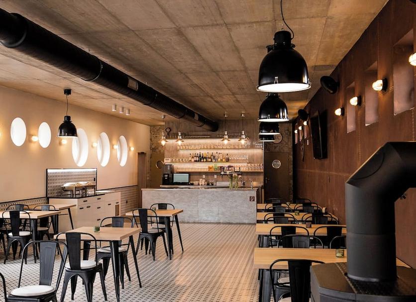 Restaurant Photo